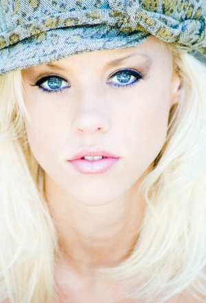 Courtney Cass's Instagram, Twitter & Facebook on IDCrawl