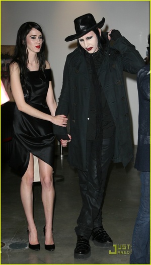 Marilyn manson girlfriend list