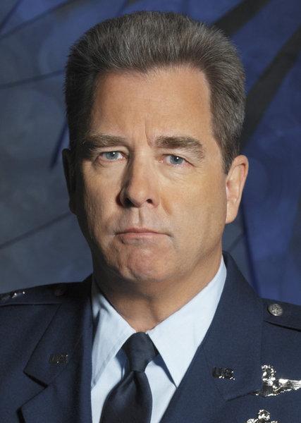 Fun fact: Beau Bridges starred in the pilot episode of the 1990's vers...