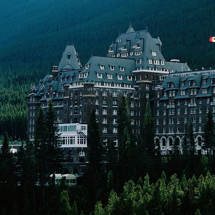 Would You Dare To Stay Here Top10 Scariest Hotels List