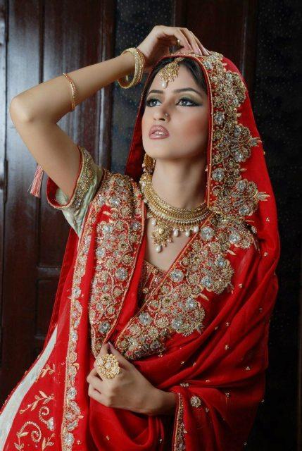 6 Trendy Hairstyles By Sajal Ali For Nikkah Bride | Bridal Looks